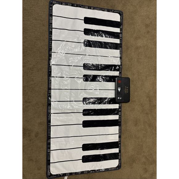 FAO Schwarz Giant Dance Mat Piano 5 Built-In Songs For Ages 3+ dc7 - Picture 1 of 7